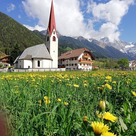 Hotel Messnerwirt Anterselva di Mezzo Eksteriør bilde