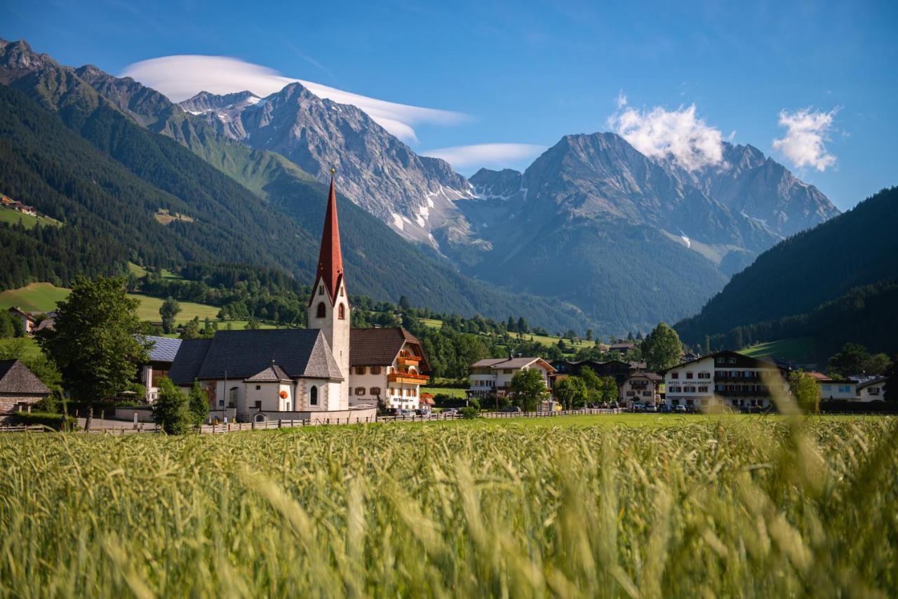 Hotel Messnerwirt Anterselva di Mezzo Eksteriør bilde