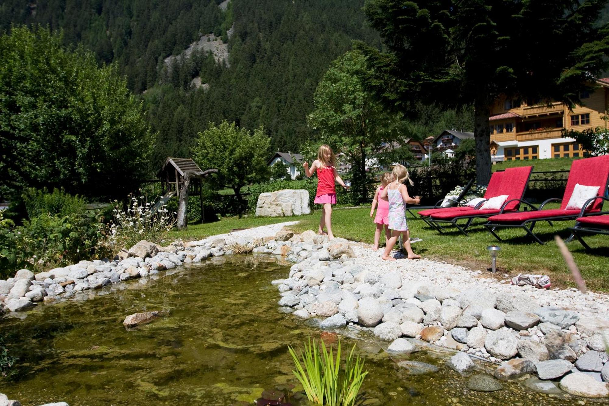 Hotel Messnerwirt Anterselva di Mezzo Eksteriør bilde